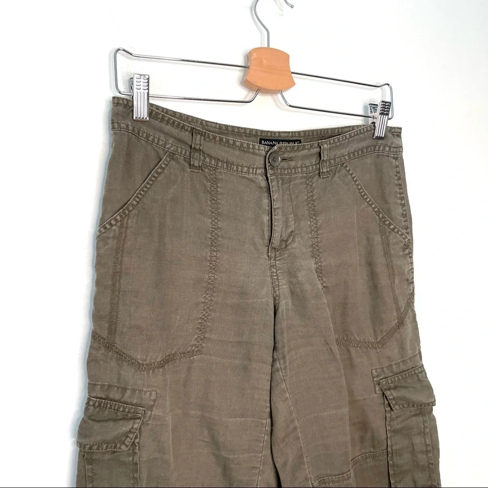 Banana Republic | Linen Cargo Crop Pants